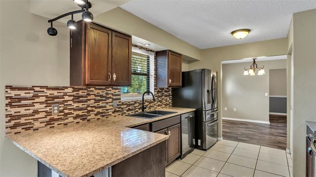 4036 HOLLYHEAD CIRCLE S, Lakeland, FL 33811