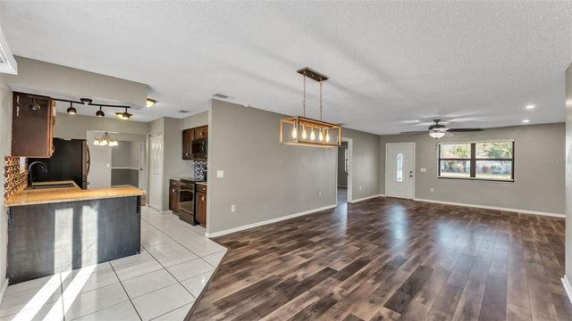 4036 HOLLYHEAD CIRCLE S, Lakeland, FL 33811