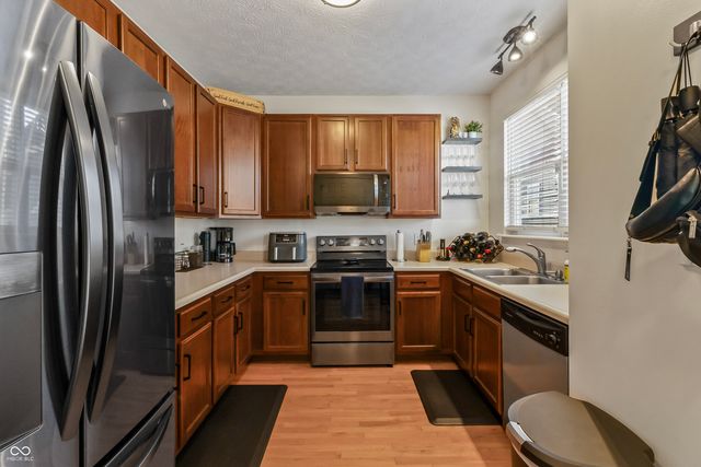 2410 N College Avenue, Indianapolis, IN 46205