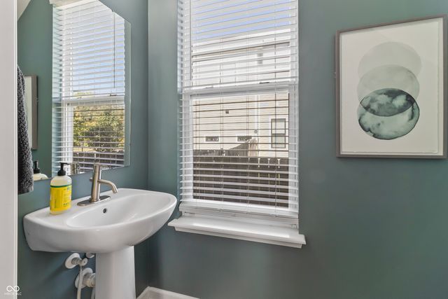 2410 N College Avenue, Indianapolis, IN 46205