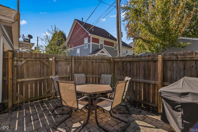 2410 N College Avenue, Indianapolis, IN 46205