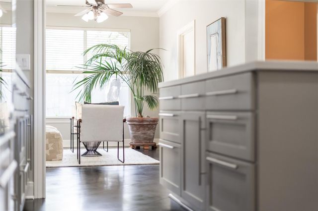 2115 W 11th ST, Austin, TX 78703