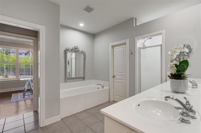 2115 W 11th ST, Austin, TX 78703