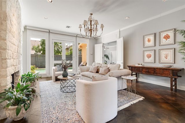 2115 W 11th ST, Austin, TX 78703
