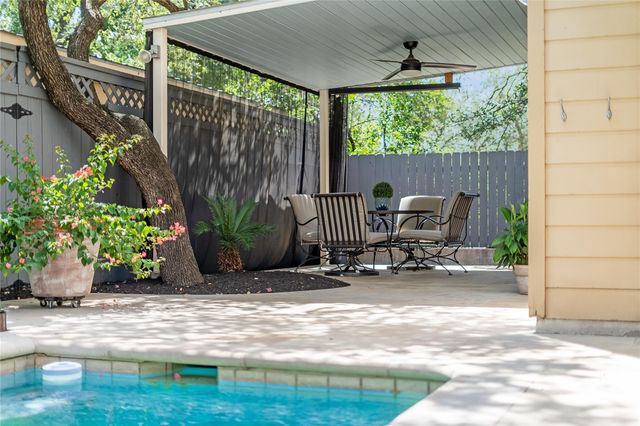 2115 W 11th ST, Austin, TX 78703
