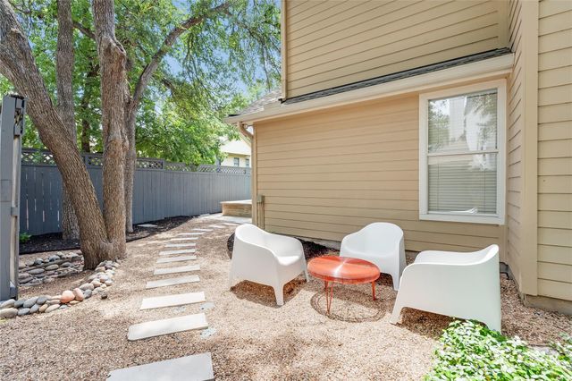 2115 W 11th ST, Austin, TX 78703
