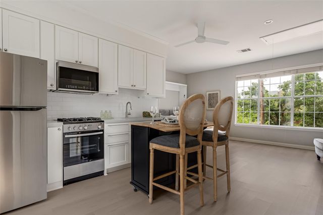 2115 W 11th ST, Austin, TX 78703