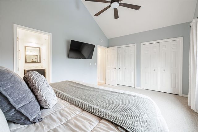 1024 Hillsboro Cove Circle, Webster, NY 14580
