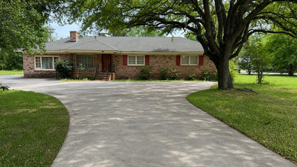3182 Old Highway 52, Moncks Corner, SC 29461