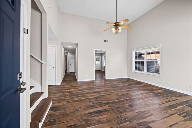 1002 Hendricks Ct, Clarksville, TN 37040