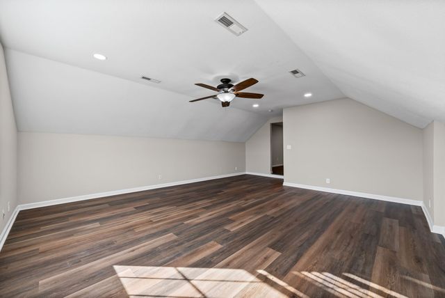 1002 Hendricks Ct, Clarksville, TN 37040