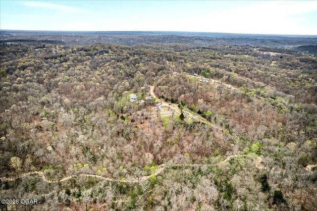 256 Windsor Lane, Pineville, MO 64856