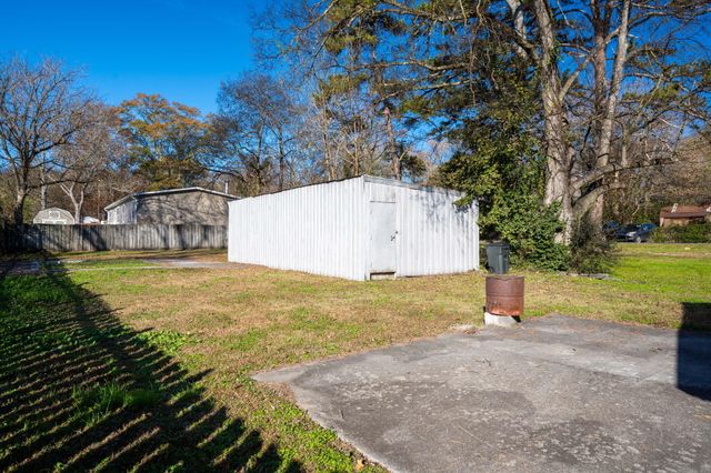 276 S Center Street, Rossville, GA 30741