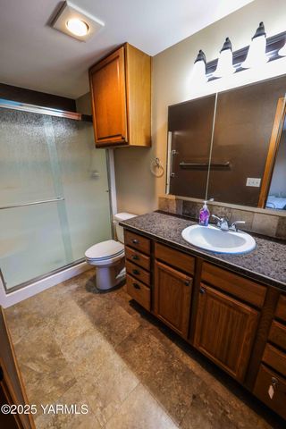 320 Westridge Rd, Selah, WA 98942