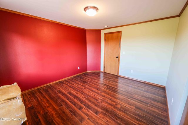 320 Westridge Rd, Selah, WA 98942