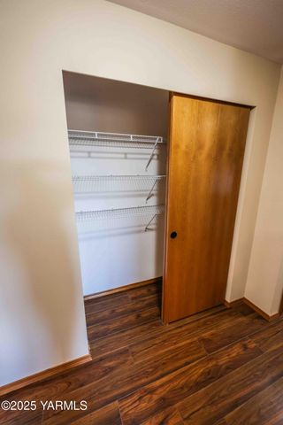 320 Westridge Rd, Selah, WA 98942