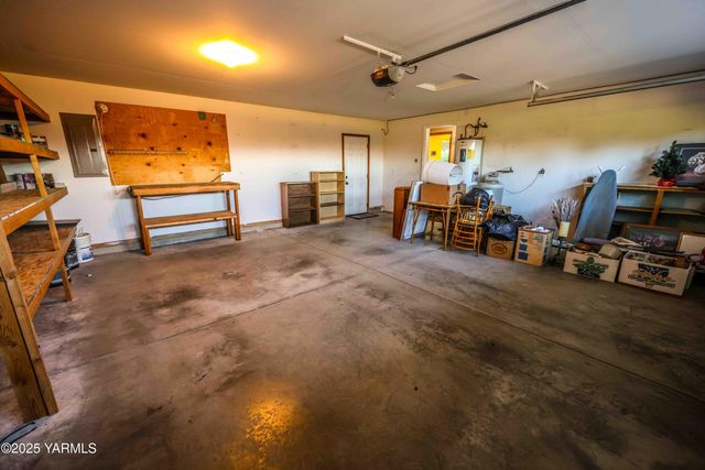 320 Westridge Rd, Selah, WA 98942