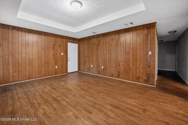 2137 Thousand Oaks Drive, Jackson, MS 39212