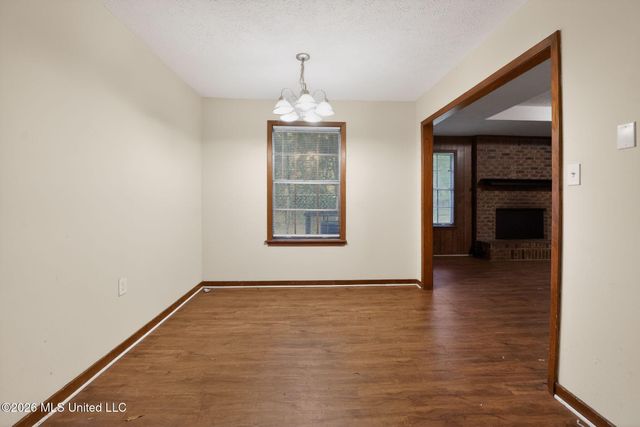 2137 Thousand Oaks Drive, Jackson, MS 39212