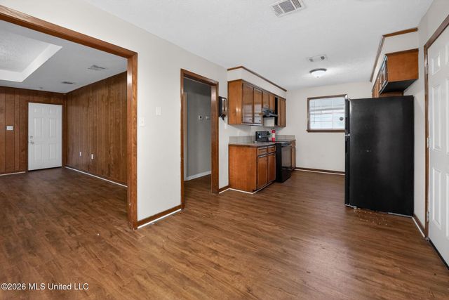 2137 Thousand Oaks Drive, Jackson, MS 39212