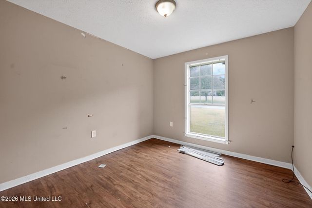 2137 Thousand Oaks Drive, Jackson, MS 39212
