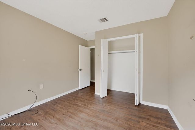 2137 Thousand Oaks Drive, Jackson, MS 39212