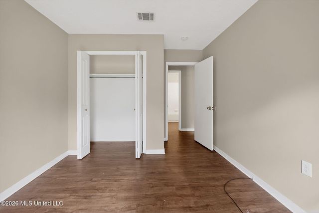 2137 Thousand Oaks Drive, Jackson, MS 39212