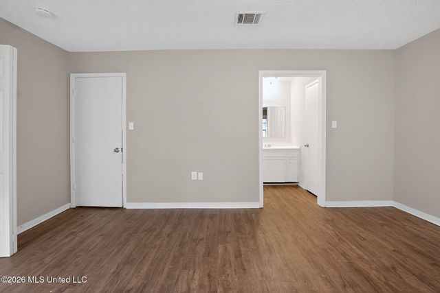 2137 Thousand Oaks Drive, Jackson, MS 39212