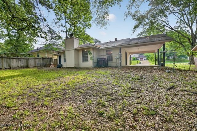 2137 Thousand Oaks Drive, Jackson, MS 39212