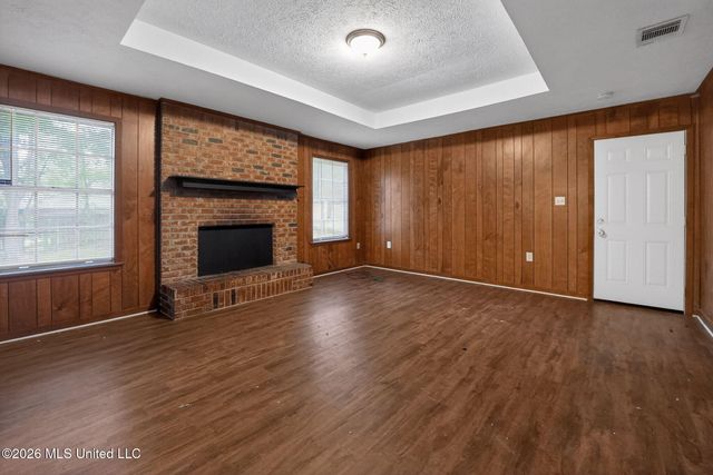 2137 Thousand Oaks Drive, Jackson, MS 39212