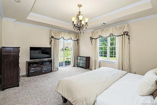 163 Altessa Boulevard, Melville, NY 11747