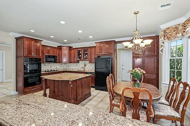 163 Altessa Boulevard, Melville, NY 11747