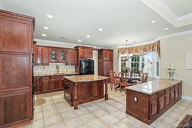 163 Altessa Boulevard, Melville, NY 11747