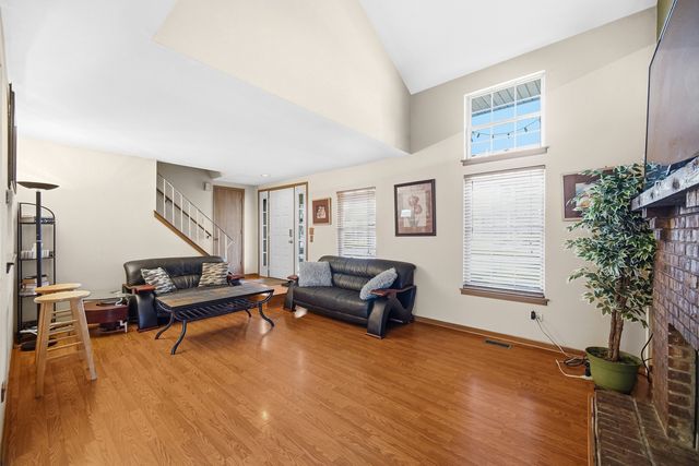 16054 85th Place 0, Tinley Park, IL 60487