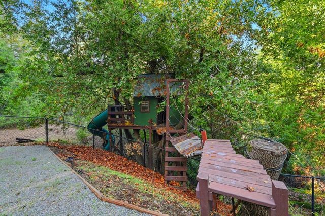 20715 Brush Road, Los Gatos, CA 95033