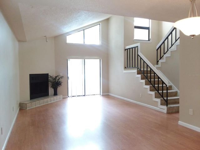 422 S NETHERWOOD CRESCENT, Altamonte Springs, FL 32714