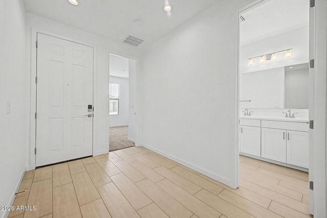 8038 W GRANADA Road, Phoenix, AZ 85035