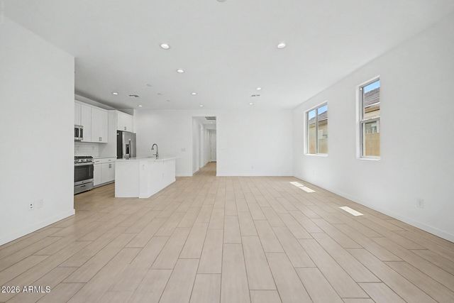 8038 W GRANADA Road, Phoenix, AZ 85035