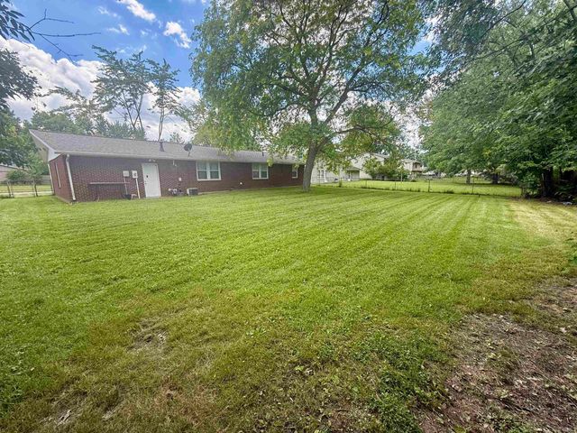 5815 Aloha Drive, Fort Wayne, IN 46815