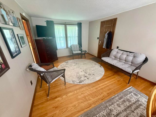 5815 Aloha Drive, Fort Wayne, IN 46815