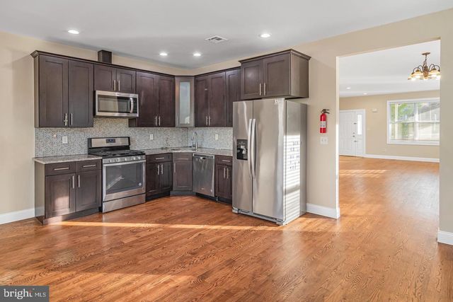 826 PLUM ST, Trenton, NJ 08638