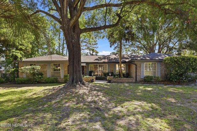 1361 BLACKHAWK Trail E, Jacksonville, FL 32225