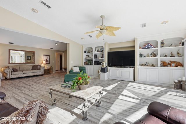 1361 BLACKHAWK Trail E, Jacksonville, FL 32225