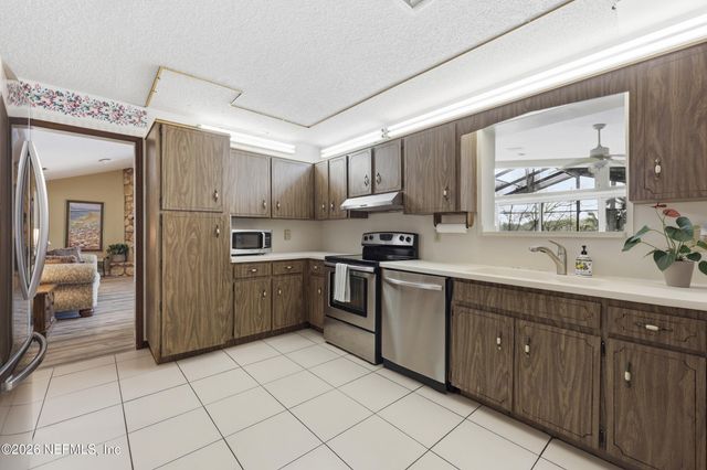 1361 BLACKHAWK Trail E, Jacksonville, FL 32225