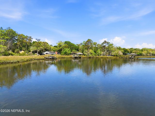 1361 BLACKHAWK Trail E, Jacksonville, FL 32225