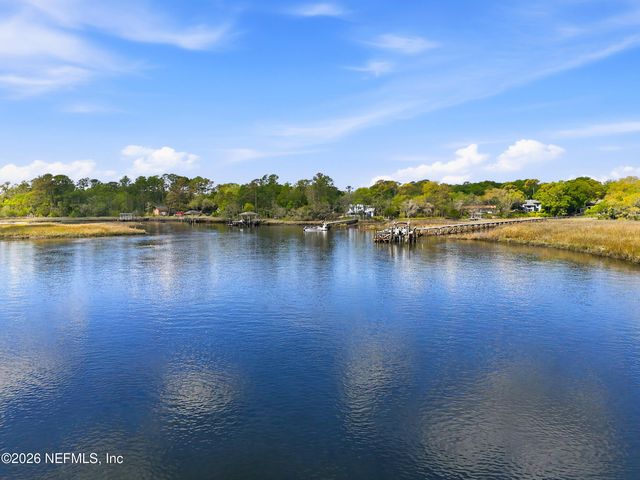 1361 BLACKHAWK Trail E, Jacksonville, FL 32225