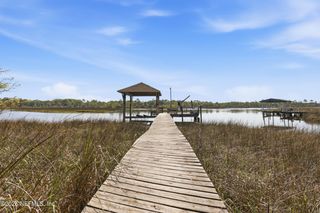 1361 BLACKHAWK Trail E, Jacksonville, FL 32225