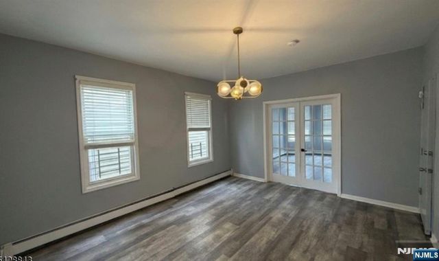 280 6th Street, Newark, NJ 07103