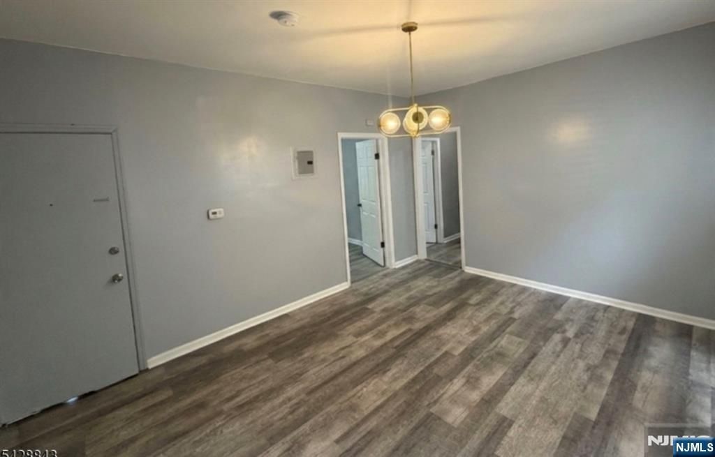 280 6th Street, Newark, NJ 07103