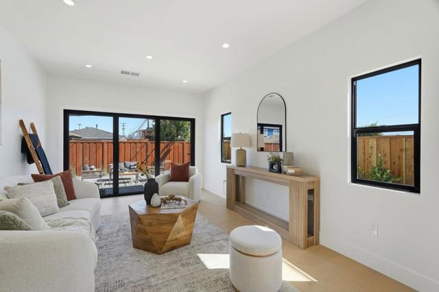 3015 Machado Avenue, Santa Clara, CA 95051